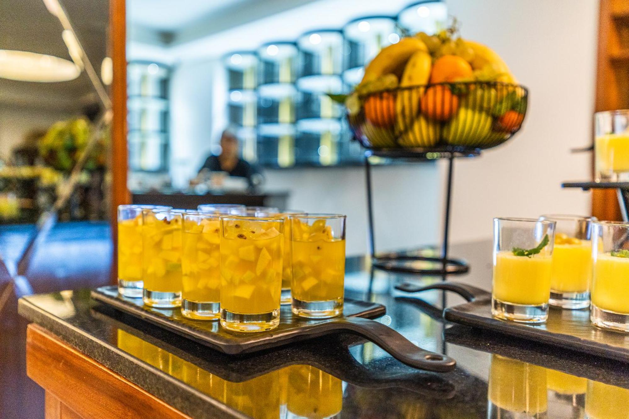 One Hotel 카사블랑카 외부 사진 A mango lassi